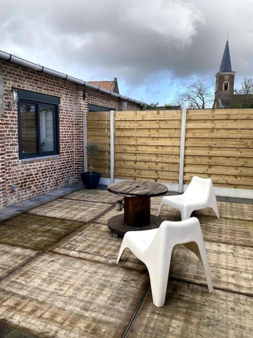 Entre Ville Et Campagne Appartement Cosy Avec Parking Et Terrasse Wood Coutiches Экстерьер фото