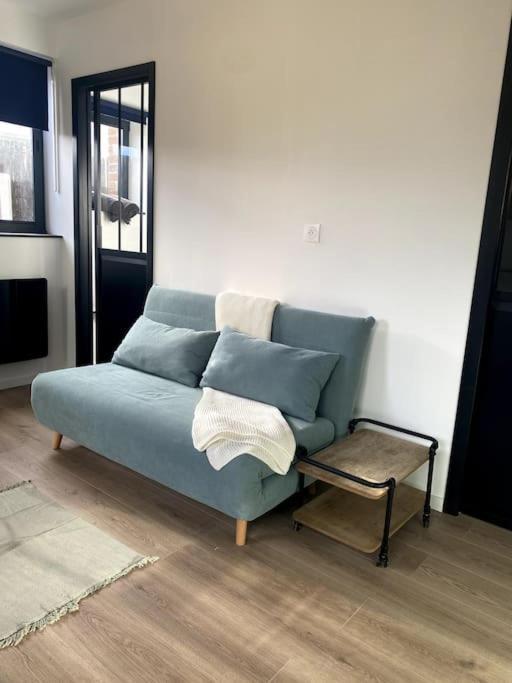 Entre Ville Et Campagne Appartement Cosy Avec Parking Et Terrasse Wood Coutiches Экстерьер фото